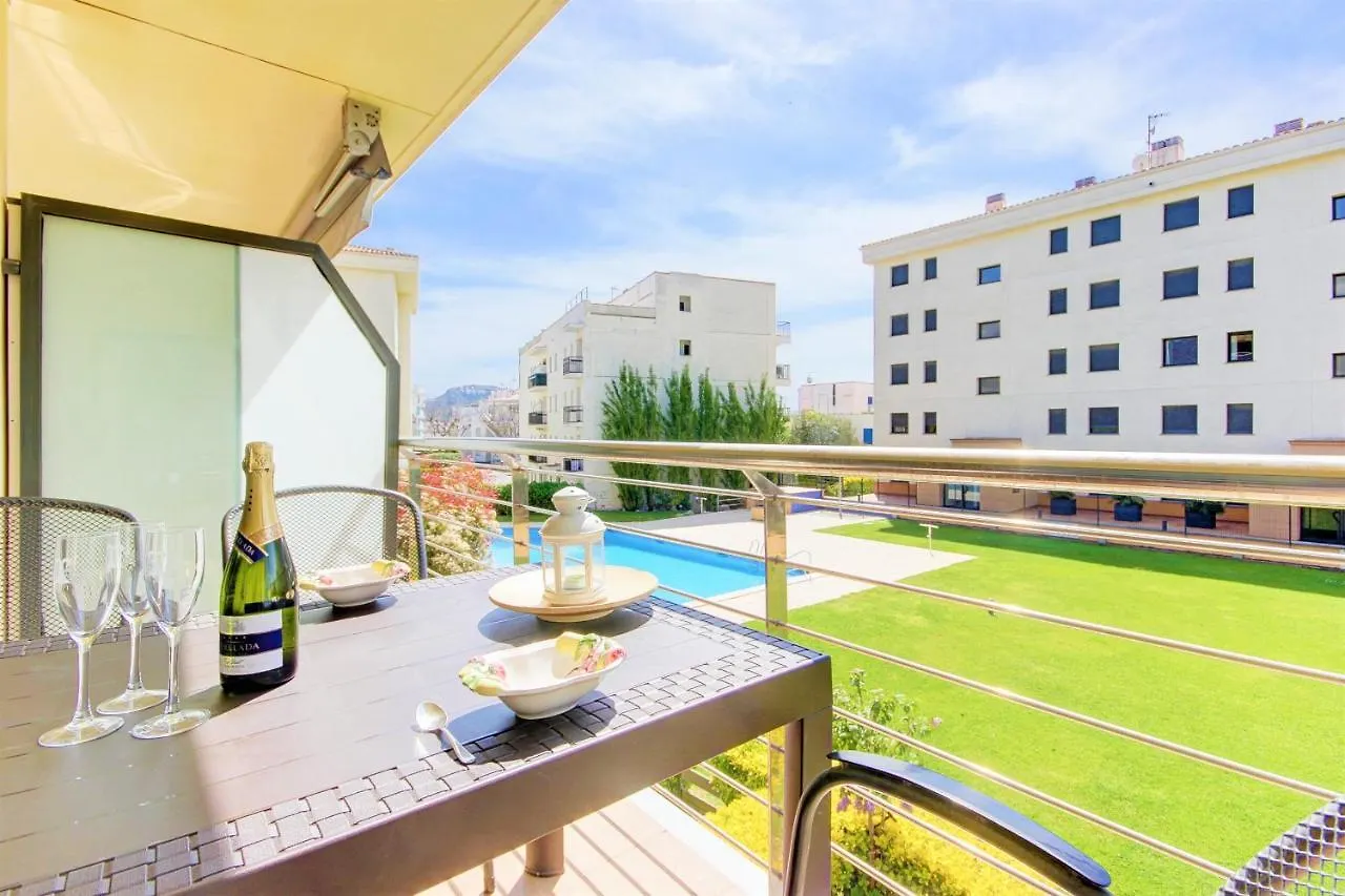 Mileni 2 2 1 1 Roses - Barneda Premium Apartman