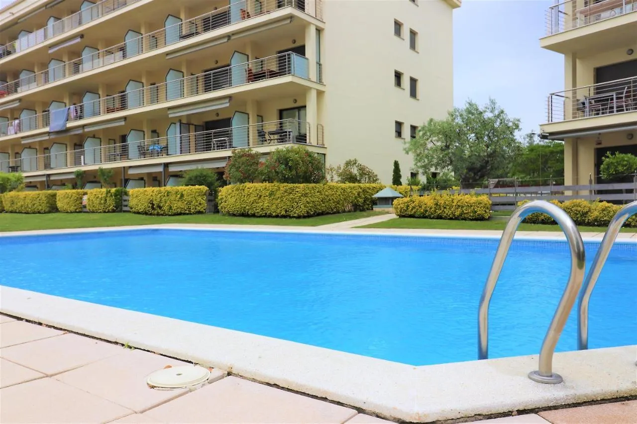 Mileni 2 2 1 1 Roses - Barneda Premium Apartman